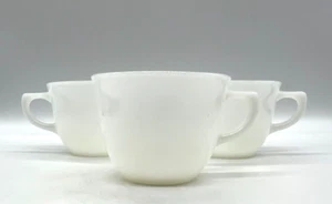 Set Of 3 Vintage Fire King White Milk Glass D Handle Coffee Mugs Cups - Picture 1 of 5