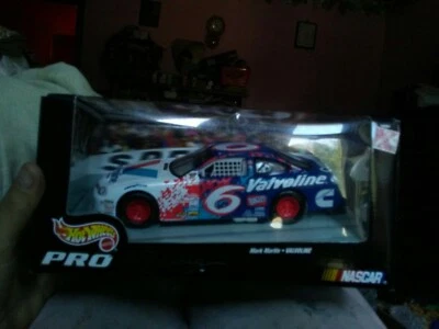 Hot Wheels Pro Racing 1:24 Mark Martin Valvoline 1997 - Imagem 1 de 4