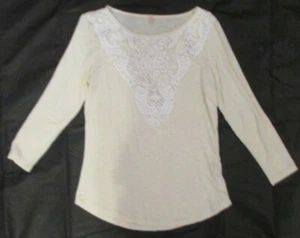 Reba Women's Small Ivory with Lace Overlay on Neck - Picture 1 of 5