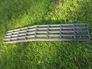 1970 1971 Chrysler Imperial Crown LeBaron  MoPar Center GRILLE OEM  2949734 - Bild 1 von 17