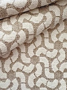 DESIGNERS GUILD "MORISSET" White & Cocoa small geometric chenille-27"W x 35"L - Picture 1 of 7