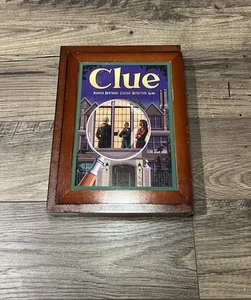 Clue Wooden Box COMPLETE Parker Brothers 2009 Vintage Game Collection Bookshelf - Picture 1 of 9