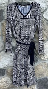 Susan Graver Liquid Knit Dress Size L Navy Blue Printed Tie Waist Stretch Career - Picture 1 of 5