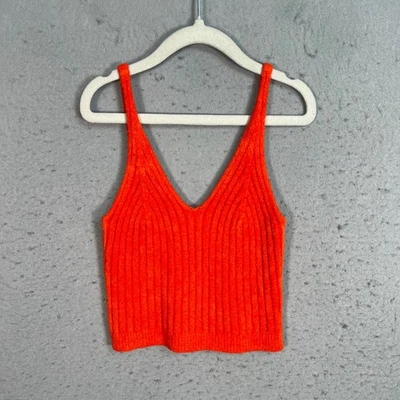 Top corto de punto rojo acanalado Silence + Noise para mujer talla mediana Foto 1 de 4