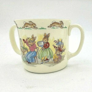 Royal Doulton Bunnykins Hat Shop Fun Doppelhenkel Kinder Tasse Becher 1936 - Bild 1 von 4