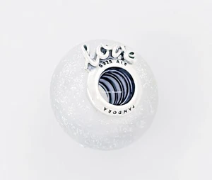 New 100% Auth PANDORA 925 Glittery White Murano Glass Mom & Love Charm 792655C00 - Picture 1 of 6