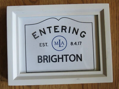 "ENTERING BRIGHTON" 马萨诸塞州标志 白色 8.5 x 6.5 壁挂和桌面 — 第 1/4 张图片