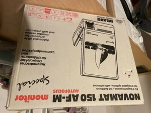 Braun Novamat 150 AF-M 35mm Slide Monitor/Projector - Picture 1 of 1