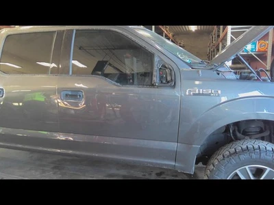 Used Front Right Door Assembly Front fits: 2016 Ford F150 PICKUP electric Front Foto 1 de 4