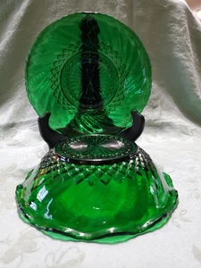 VTG. (2) ANCHOR HOCKING Forest Green Glass Bowl Diamond Swirl Ruffled Edge 6.5" - Picture 1 of 13