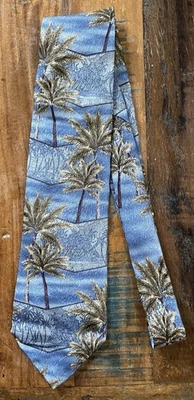 Corbata de cuello Tropicals by Tango con patrón de palmera 100 % seda hecha en EE. UU. Foto 1 de 4