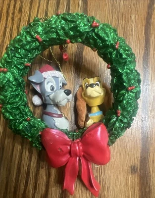 Adorno Corona Vintage Dama Y El Vagabundo Bobblehead Muérdago Navidad Foto 1 de 4