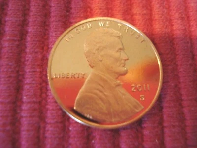 2011 S Lincoln Cameo Gem Proof Shield   Penny - Image 1 of 3