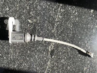 Genuine VW/AUDI A3 TT GOLF PASSAT Front Brake Pad Wear Sensor 8V0615437 - Image 1 of 3