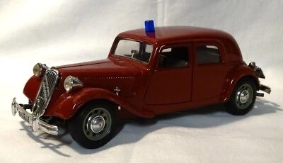 BURAGO AZUR MODELS RARO MODELLO E COLORE - CITROEN T.A. 15 CV SCALA 1:24 -316- - Immagine 1 di 4