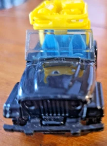 MATCHBOX '98 JEEP WRANGLER. Black and Yellow . Scale 1:64 . - Picture 1 of 5