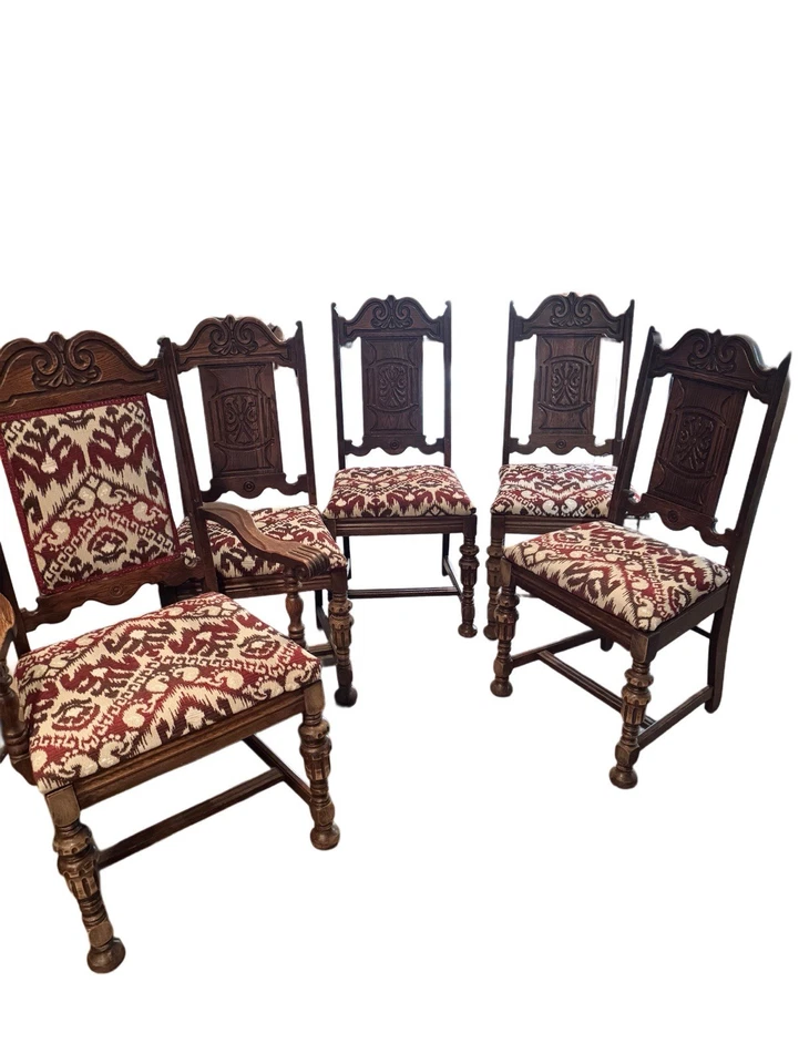 Juego de 5 sillas de comedor jacobeas antiguas envejecidas Foto 1 de 4
