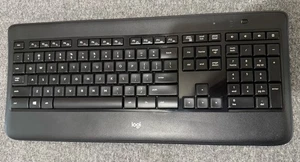 Logitech K800 Illuminated Lit Up Wireless Keyboard W/USB Dongle Tested Y-R0011 - Afbeelding 1 van 8