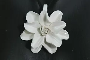 COLLAR DE ESCULTURA FLORAL DE PORCELANA CAPODIMONTE ITALIANO HECHO A MANO NINO ROSA #14 - Imagen 1 de 9