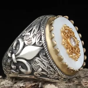 925 Sterling Silver Ring with Mother of Pearl Stone - Picture 1 of 6