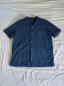 Gap Blue Denim Short Sleeve Button Down Shirt Men's L Standard Fit 100% Cotton - Picture 1 of 6