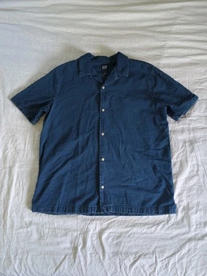 Gap Blue Denim Short Sleeve Button Down Shirt Men's L Standard Fit 100% Cotton - Image 1 of 4