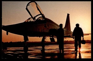 Postkarte Sunrise Sendoff: T-38 Talon Jet Trainers, Laughlin Air Force Base, TX - Bild 1 von 2