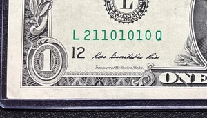 2013 $ 1 Dollar Bill 💸 #21101010 Digit Sum of 6 Very Cool 😎 99 % - Picture 1 of 4