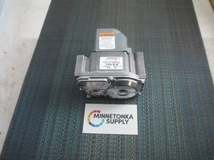 Honeywell VR8205A2263 Gas Valve NEW! - Picture 1 of 3