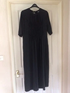 NEW Black Crinkle Fabric Full Length Round Neck S/Sleeve Dress Size M By ZARA - Picture 1 of 9