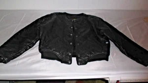 Express Damen kleine schwarze Echtlederjacke mit Druckknöpfen Avenue De L’Opera - Bild 1 von 6