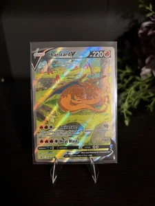 Charizard V SWSH260 - Black Star Promo - SWSH: Sword & Shield Promo Cards - Picture 1 of 4