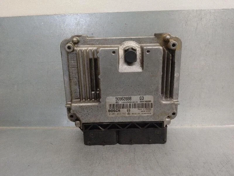 96862888 centralita motor uce para CHEVROLET EPICA 2.0 DIESEL CAT 2006 4663736 - Immagine 1 di 4