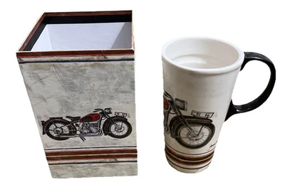 The Perfect Cup 17 OZ. Taza y caja de cerámica con diseño de motocicleta de Kathryn White Foto 1 de 4