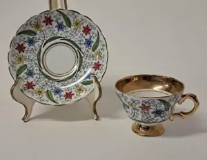 Rosina Bone China Tea Cup & Saucer Star Flower w/Gilt Trim 5384 Made In England - Picture 1 of 12