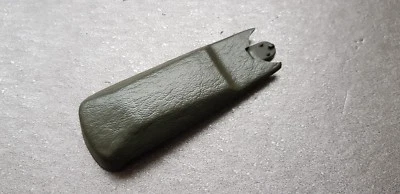 Mercedes window crank covering pad W124 W126 W201 W461 W460 W463 A20176801366122 - Image 1 of 3