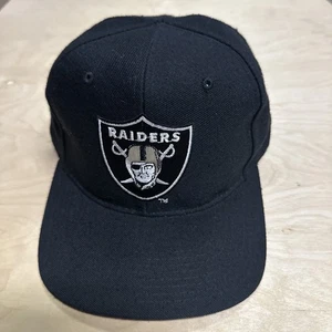 Gorra de colección Los Angeles Raiders Shield New Era Pro Modelo 6 5/8 NFL - Imagen 1 de 7