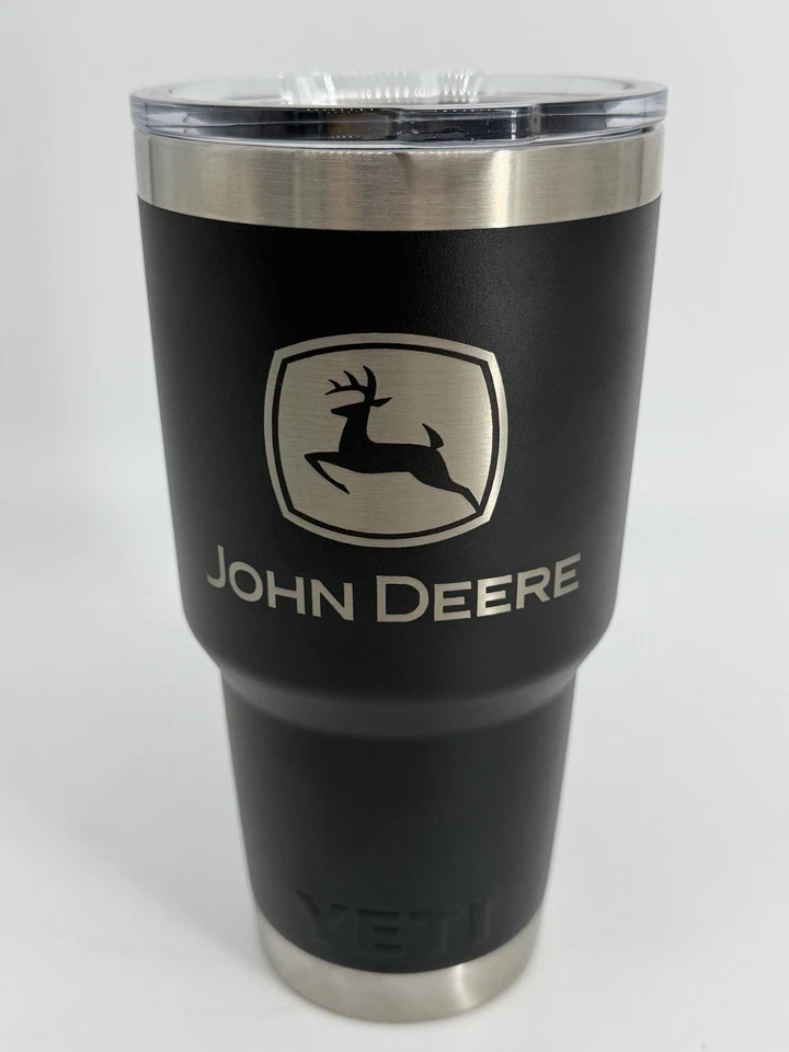 Vaso negro YETI Rambler 30 oz con licencia John Deere - LP84343 Foto 1 de 1