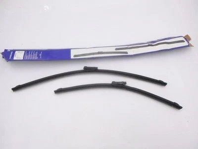 Оригинальный комплект щеток стеклоочистителя Volvo 32282838 19 дюймов и 26 дюймов для 2016-2025 XC90 - Изображение 1 из 4