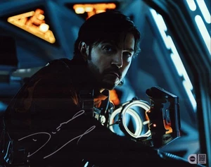 Diego Luna Signed 11x14 Photo Star Wars Cassian Andor SWAU #7 - Picture 1 of 1