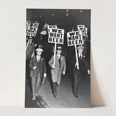 Impresión de póster de arte de pared divertido bar de cerveza We Want Beer Protest Signs Prohibition 1920 Foto 1 de 4