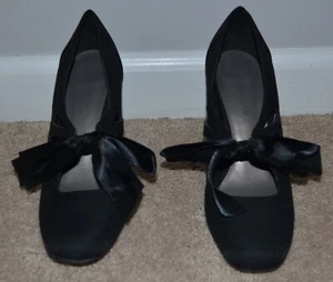 Ann Marino Women’s Black Round Toe High Heels w/ Bow Size 9M - Picture 1 of 9