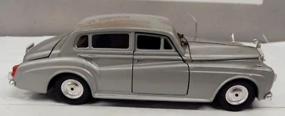 POLISTIL 1/25 ROLLS ROYCE SILVER CLOUD   MADE IN ITALY RARO NO BOX - Immagine 1 di 4