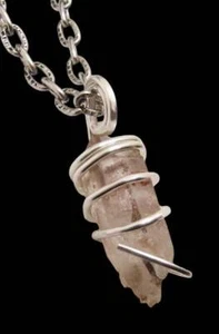 RARE BLACK DRAGON QUARTZ PENDANT IN SILVER PLATED COPPER #604 - Picture 1 of 3