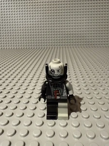 LEGO Star Wars Darth Vader Battle Damaged Minifigure sw0180 From Set 7672 - Picture 1 of 4