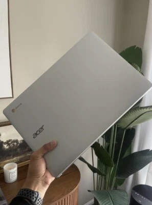 Acer - Portátil Chromebook 315 - 15,6” Full HD táctil - 4 GB LPDDR4-64 GB eMMC - WiFi 5 Foto 1 de 4