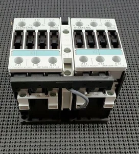 Siemens 3RA1326-8XB30-1AK6 Reversing Contactor 11KW 3Pole 120V - New In Box - Picture 1 of 9