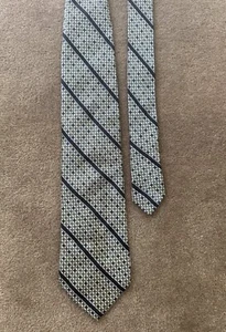Brioni Silk Tie Multicoloured Geometric Pattern 9.5 cm Made In Italy - Picture 1 of 4