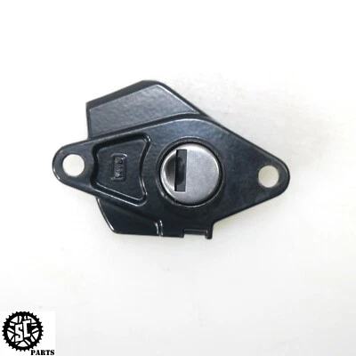 22 23 MV AGUSTA DRAGSTER 800R CERRADURA ASIENTO Foto 1 de 2