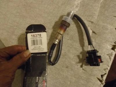 New Bosch 4W O2 Oxygen Sensor for Subaru Forester Impreza Legacy Outback WRX XV - Image 1 of 3